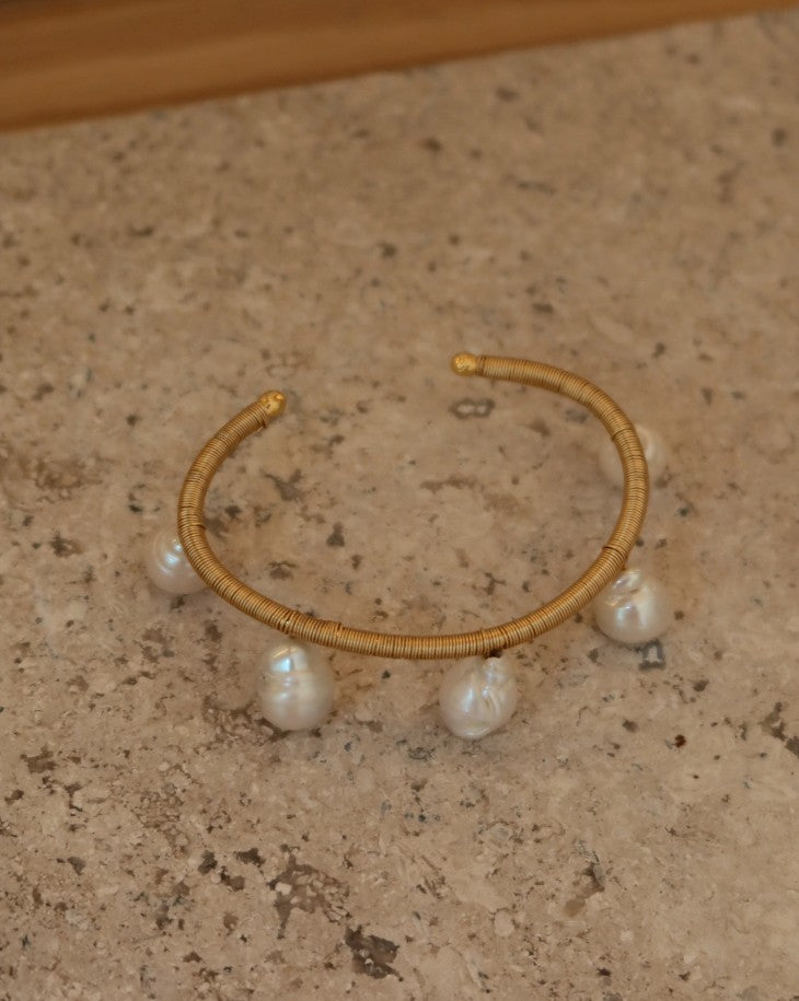 Clarte Pearl Bangle